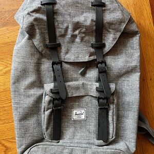 Herschel Little America mid-volume (21L) backpack in Raven Crosshatch (grey)